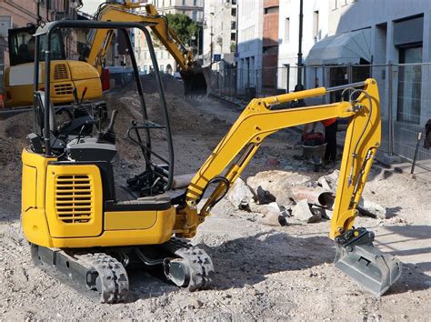 mini excavator brands